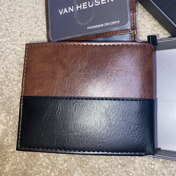 VAN HEUSEN FAUX LEATHER BLACK/BROWN WALLET❗️ - Picture 5 of 6